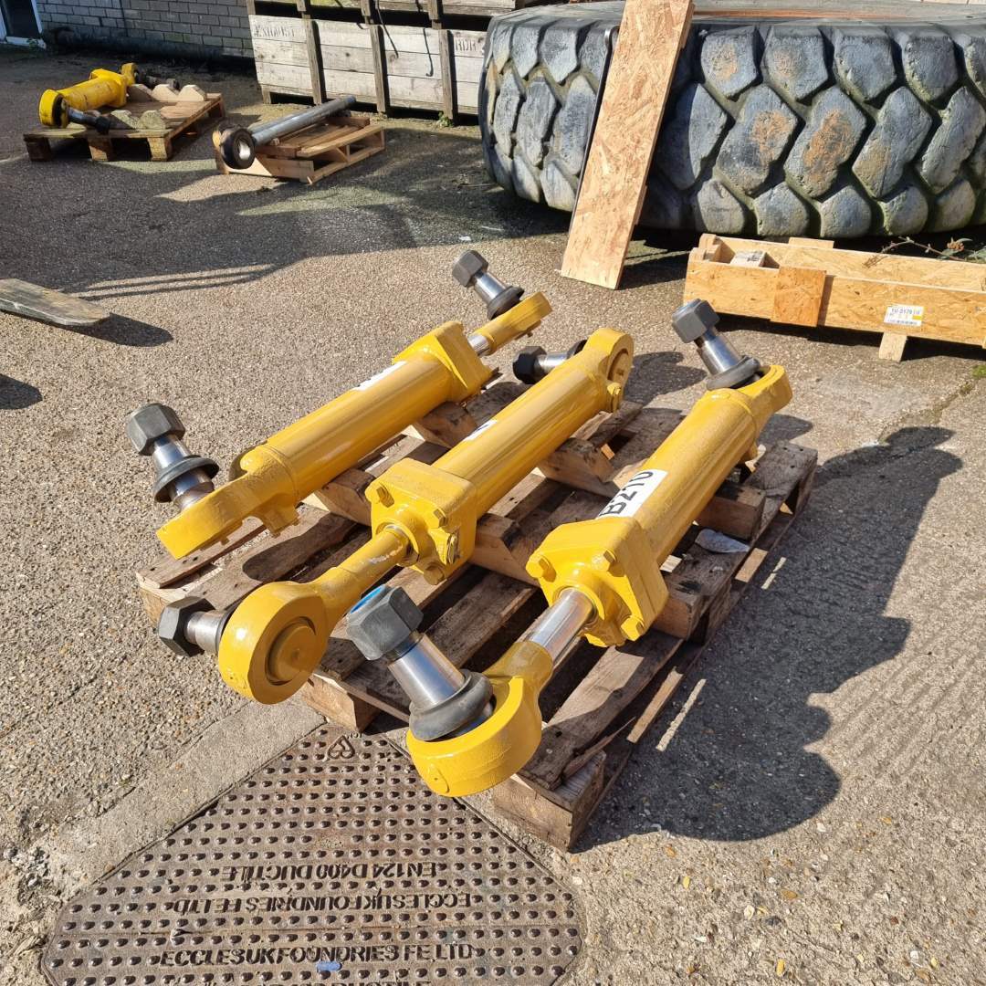 CAT - Steering cylinders - 6E-2555