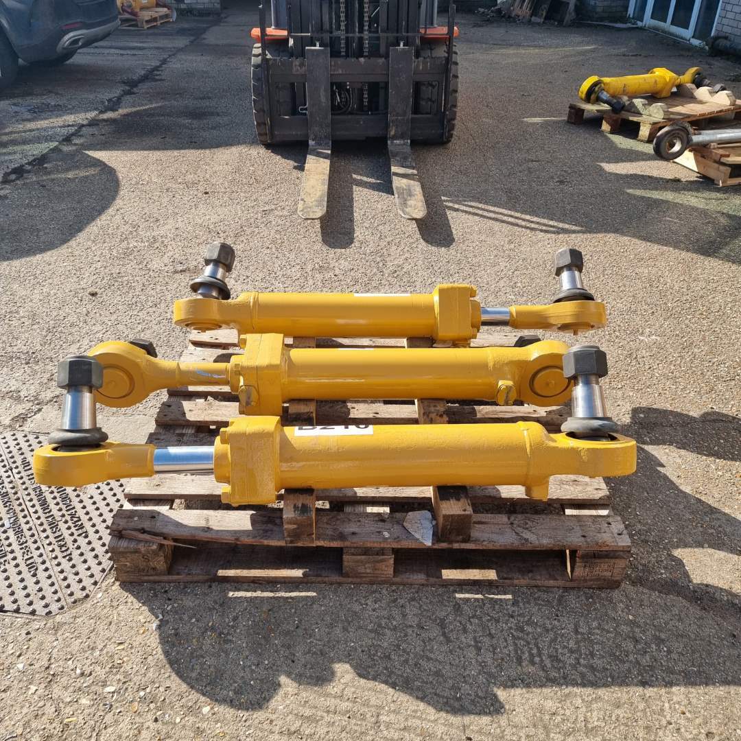 CAT - Steering cylinders - 6E-2555