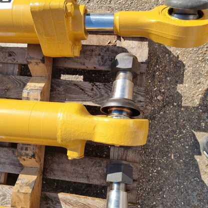 CAT - Steering cylinders - 6E-2555