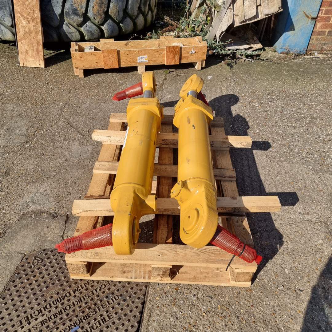 CAT - Steering Cylinder - 1U-3182