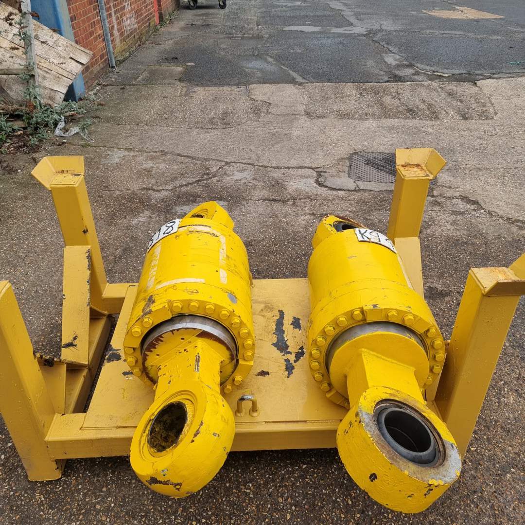 CAT - Rear Suspension - 5T-4466