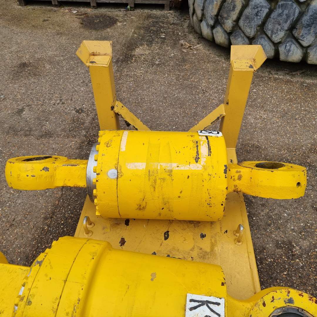 CAT - Rear Suspension - 5T-4466