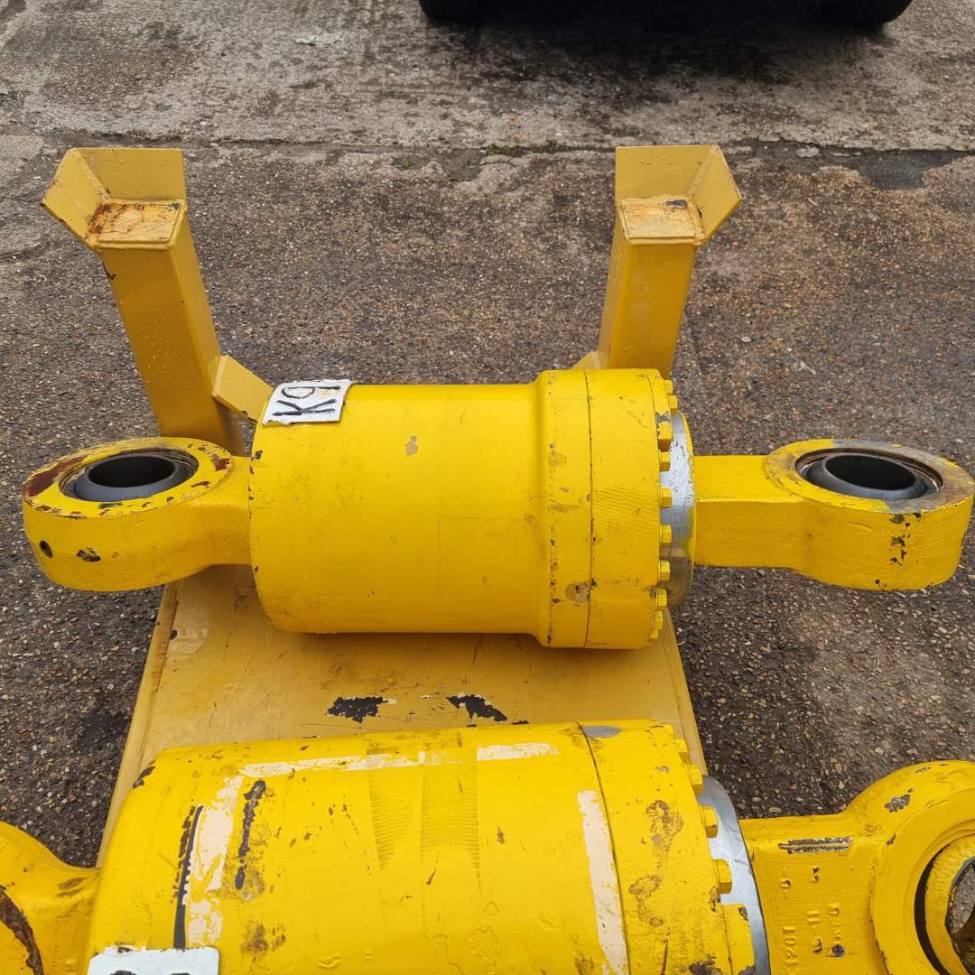 CAT - Rear Suspension - 5T-4466
