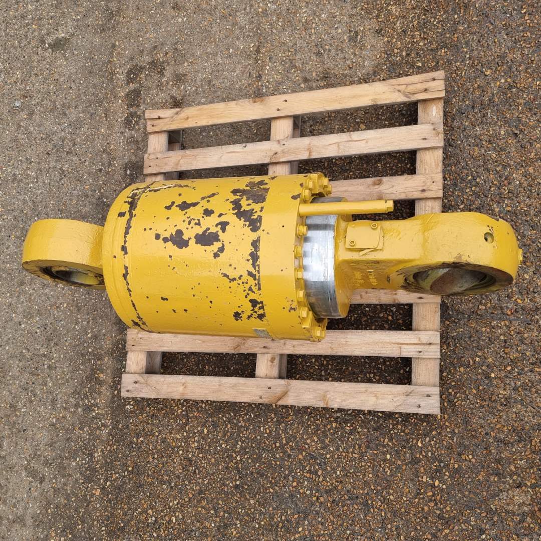 CAT - Rear Suspension - 5T-0884
