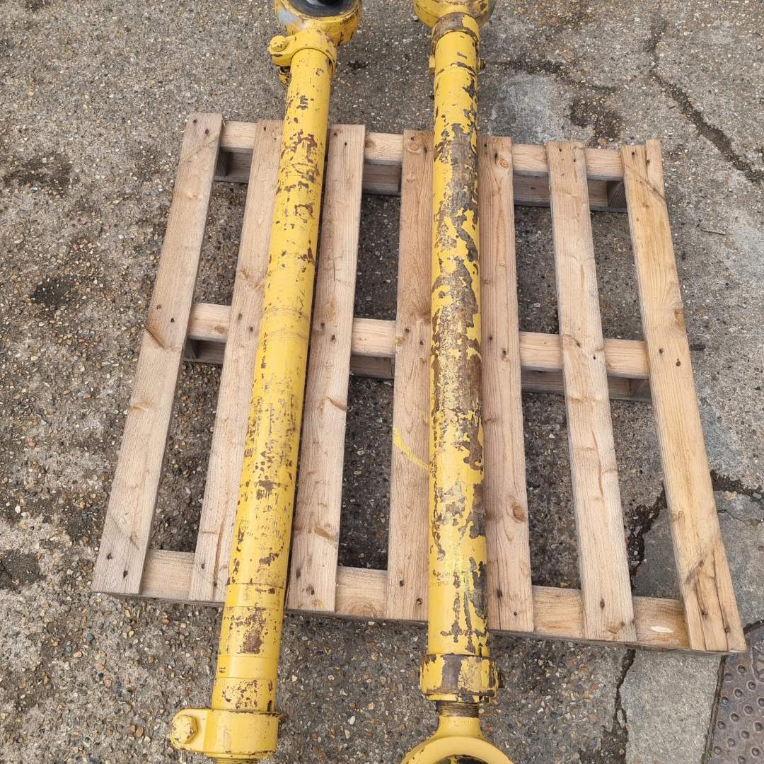 CAT - Rod - 2A-6945 USED