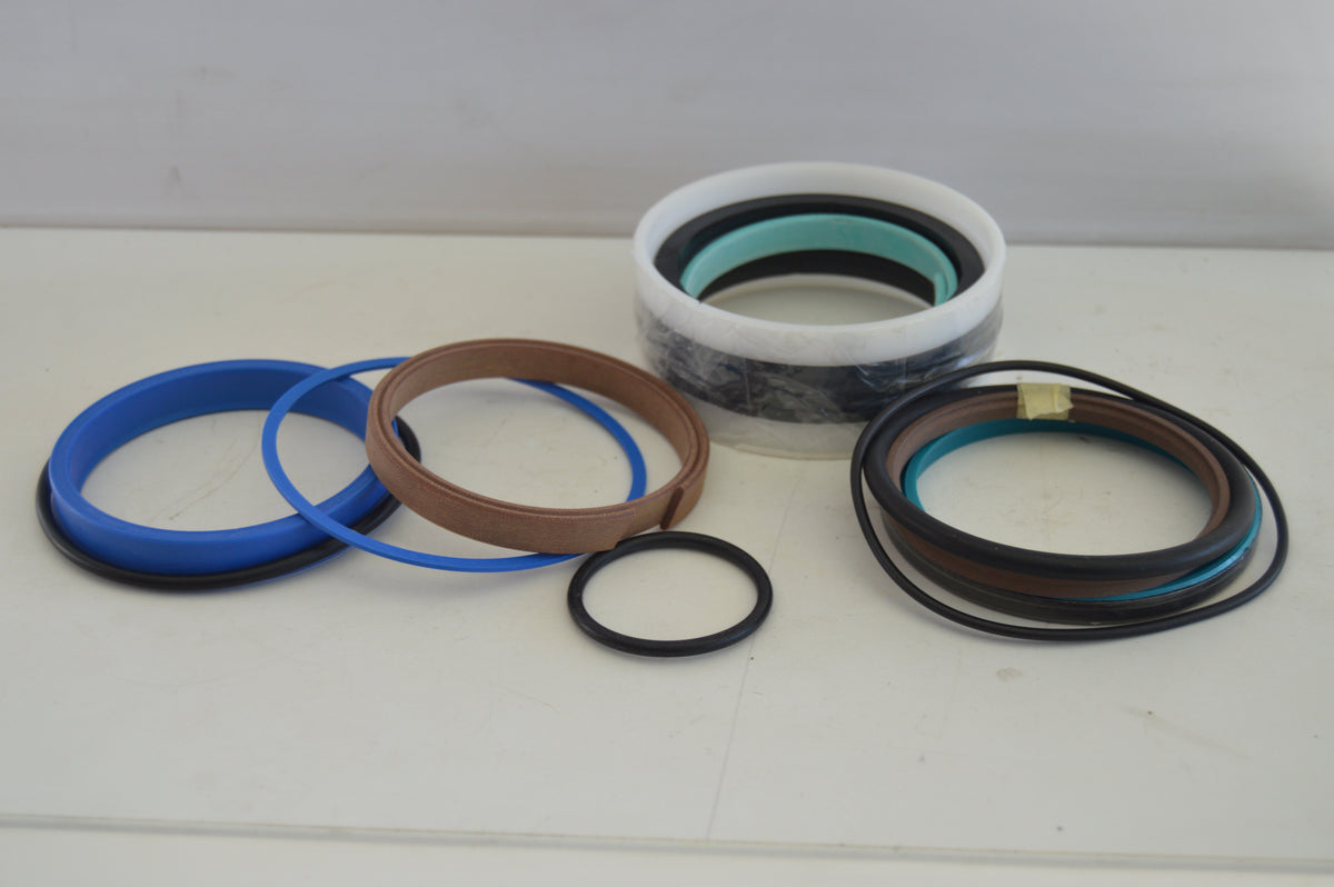 PM704401 part supplied by Mani-Two Trading