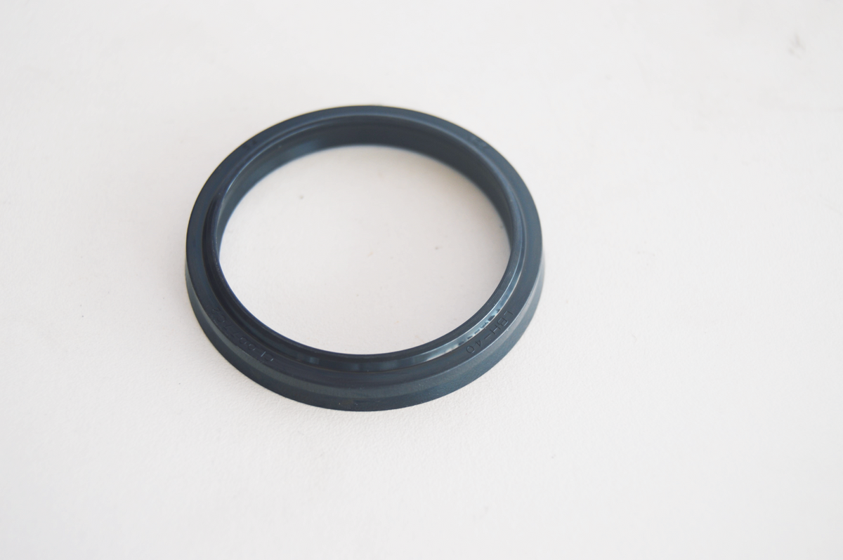 PM824070 part supplied by Mani-Two Trading