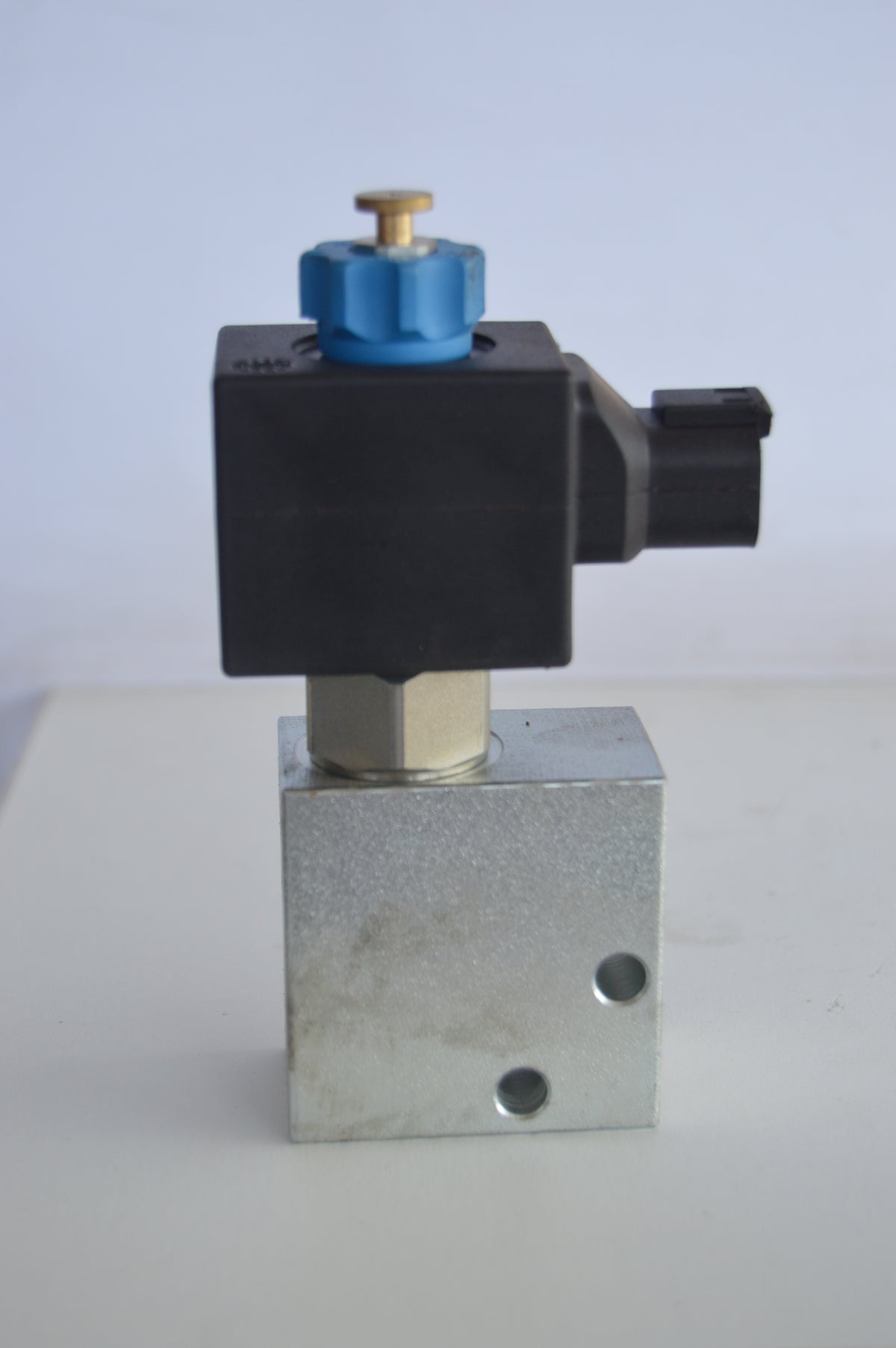 PM884995 part supplied by Mani-Two Trading