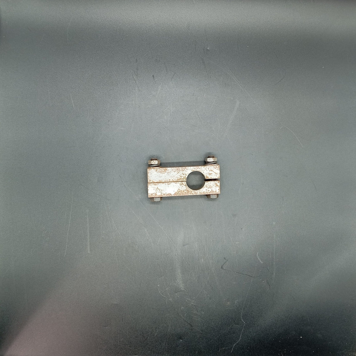 Terex - Clamp - 9079919