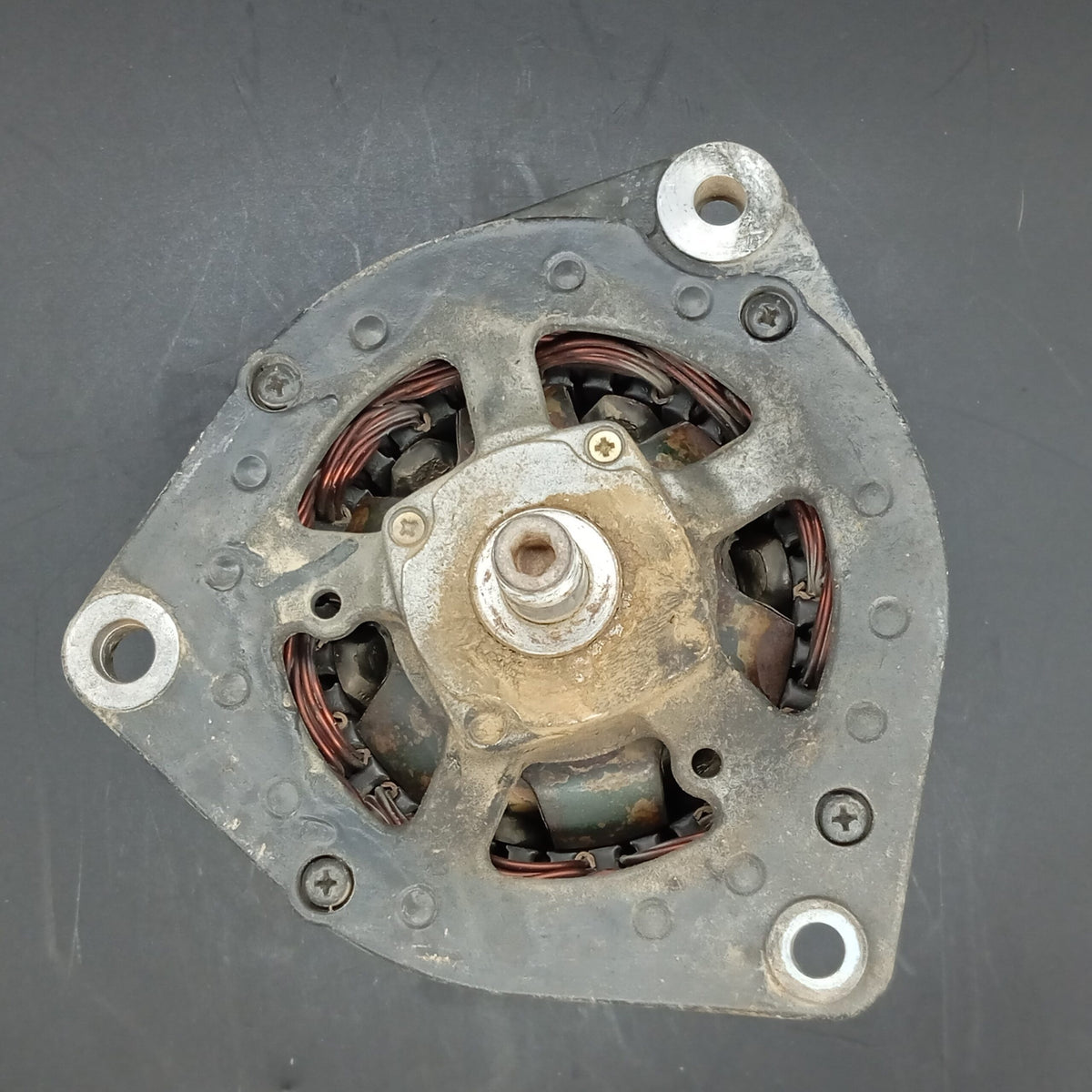 Bell/Bosh - Alternator - Dc222227