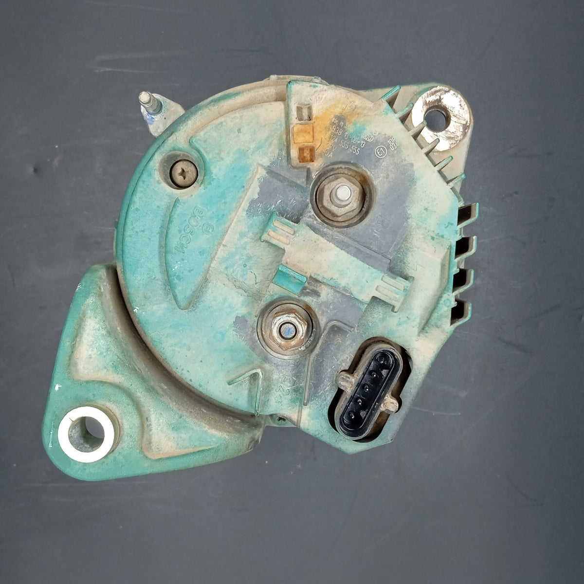 Volvo - Alternator - 9017204355