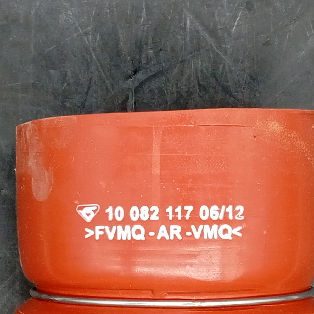 Cat - Hose Hump - 186-2002