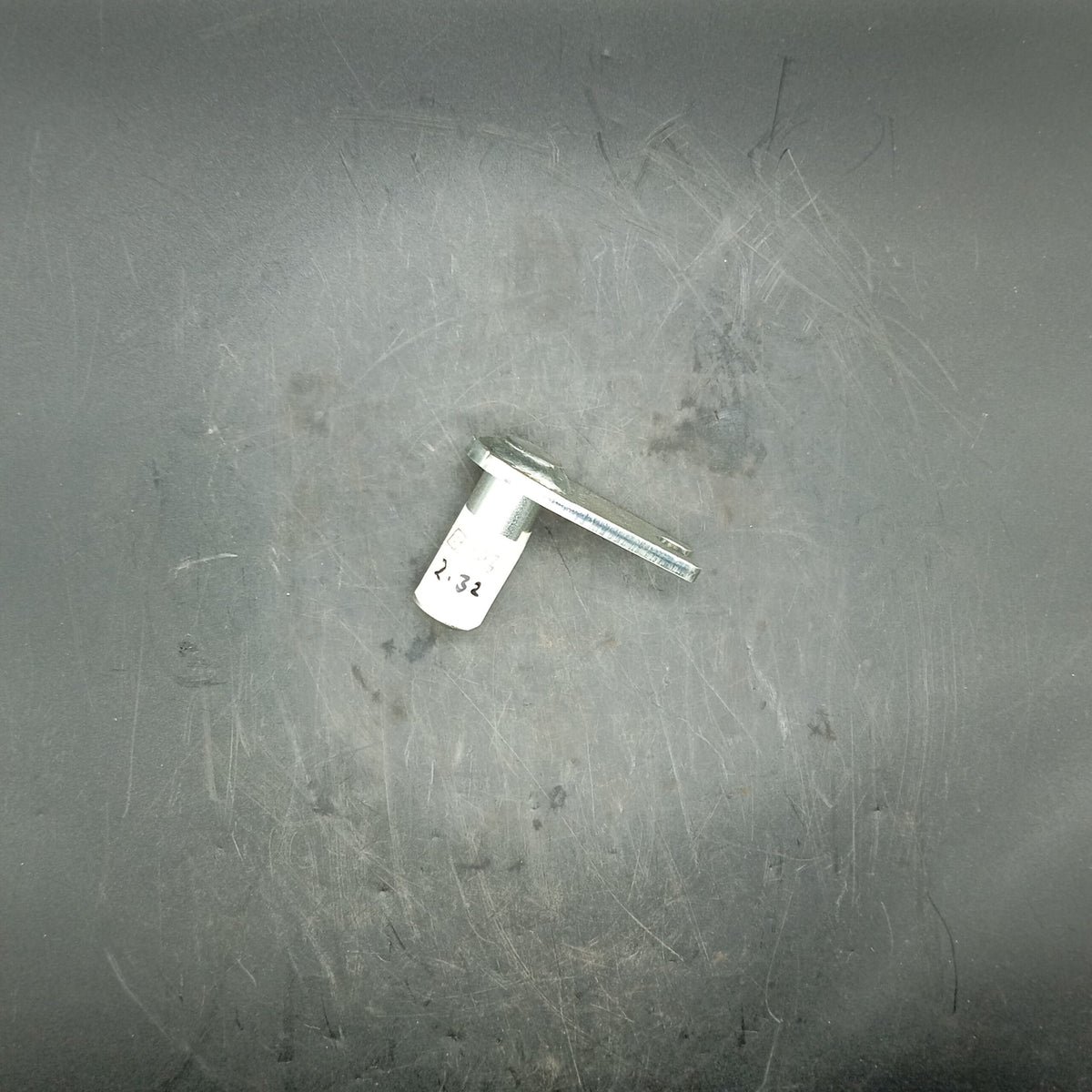 Bell - Pin . Tag. B - 162578