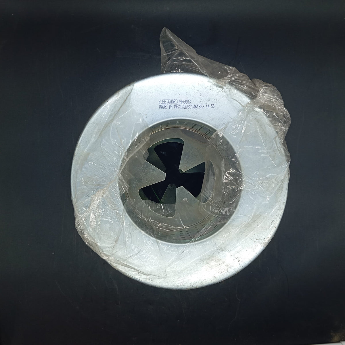 Fleetguard - Filter - Hf6083