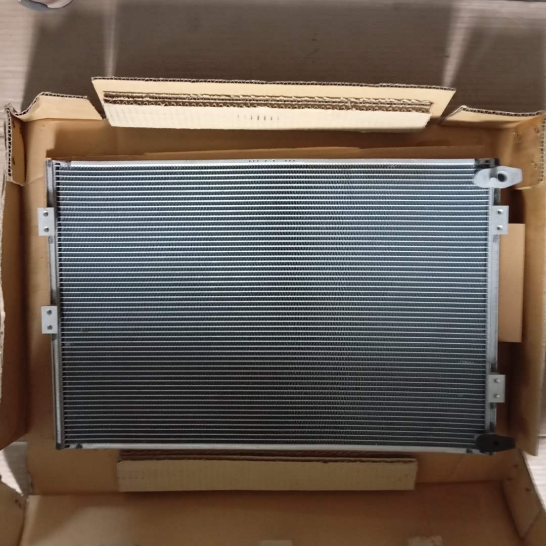 Komatsu - Condenser Assy - 208-979-7520