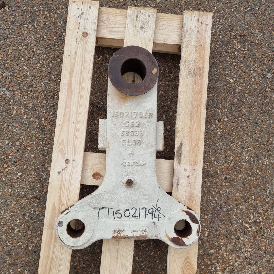 Terex - Bellcrank - 15021796
