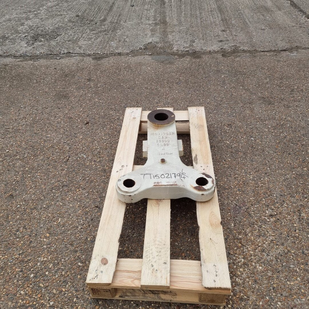 Terex - Bellcrank - 15021796