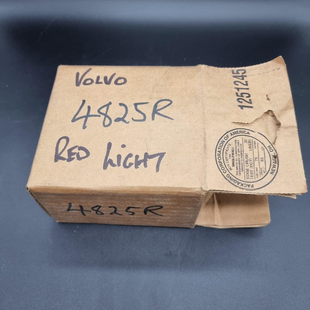 Volvo - Red Light - 4825R