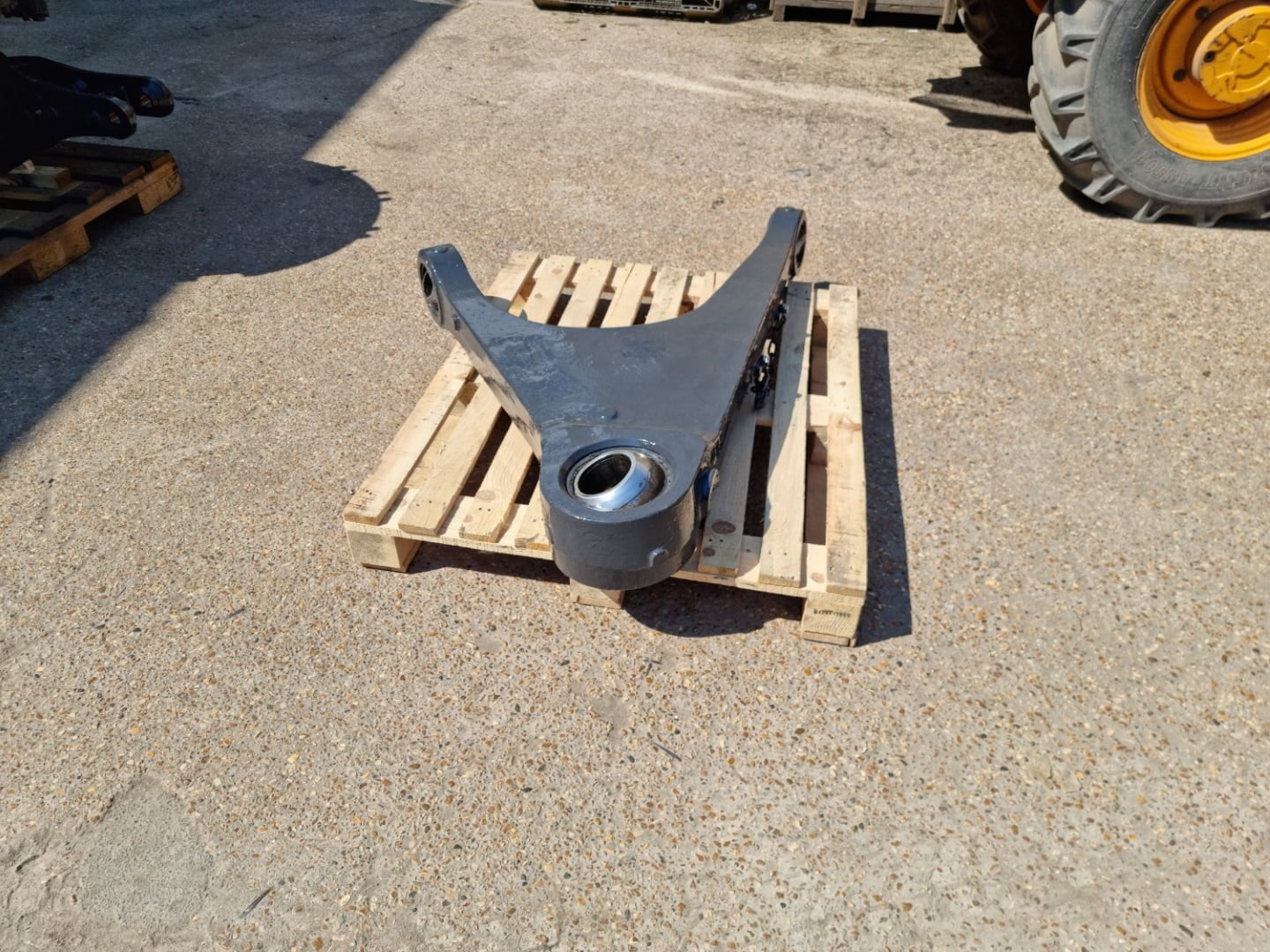 Komatsu 785-7 Arm link